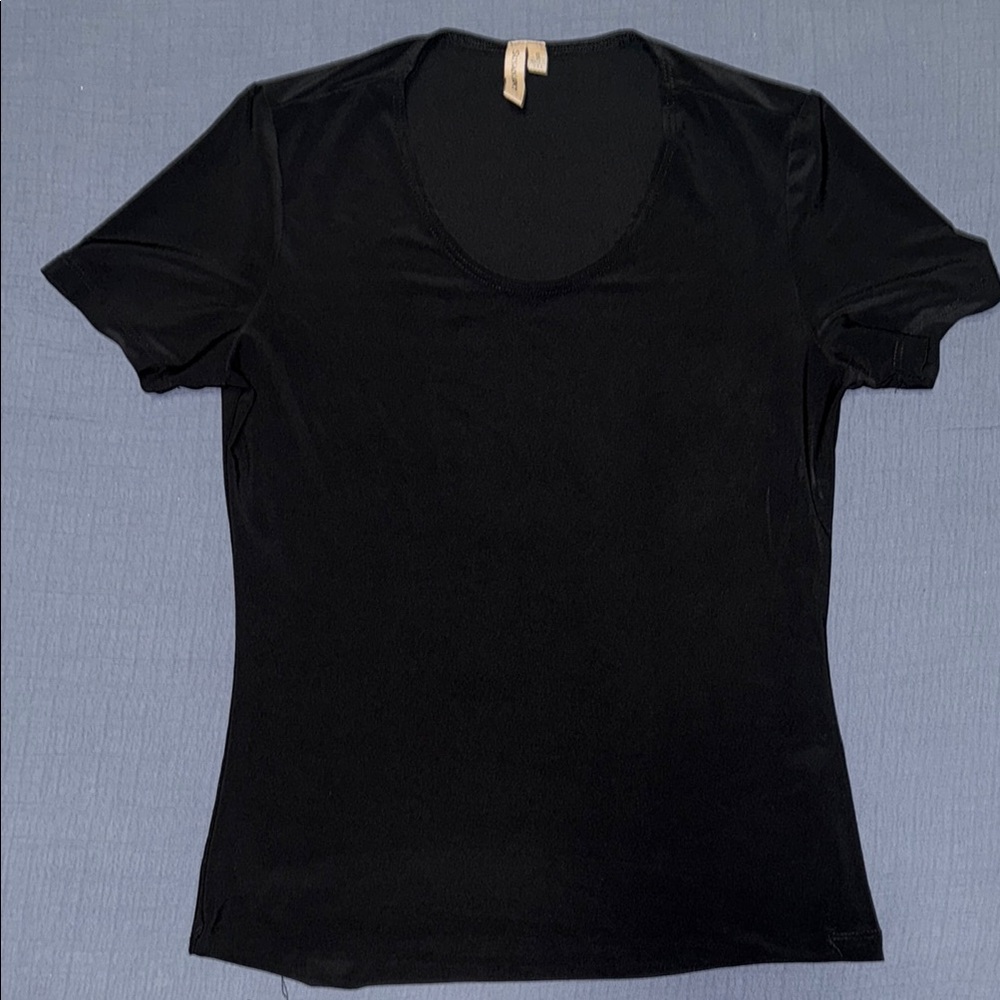 Susan Lawrence Black Fitted Short Sleeve Tee EUC S Made in the USA
